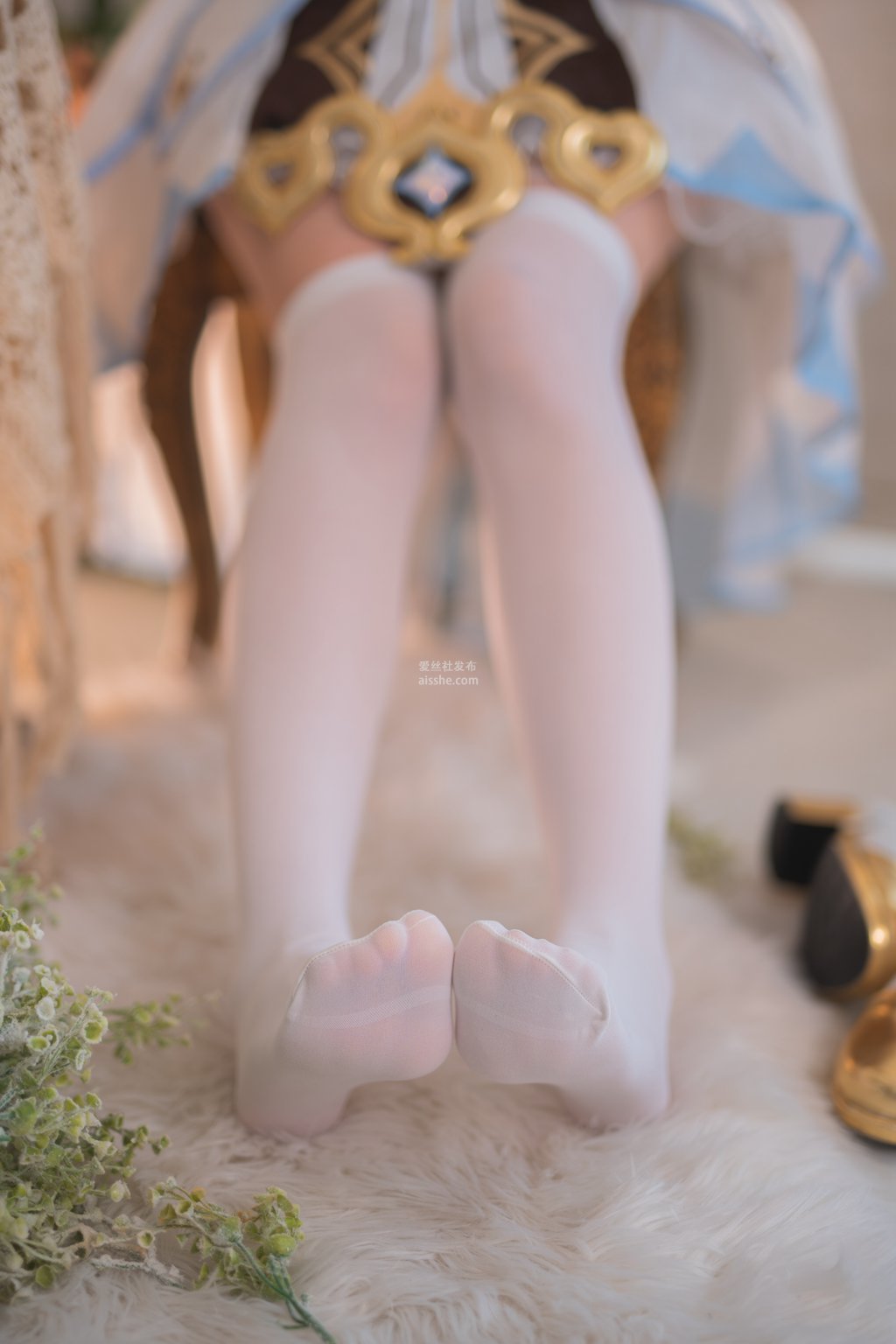 网红Coser@Seele麦麦 –荧の纯白物语
