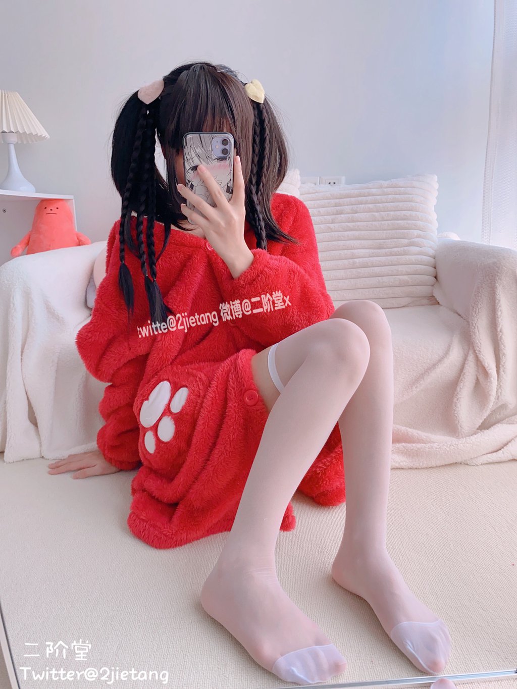 网红Coser@二阶堂 (宅绘子) 红色熊衣