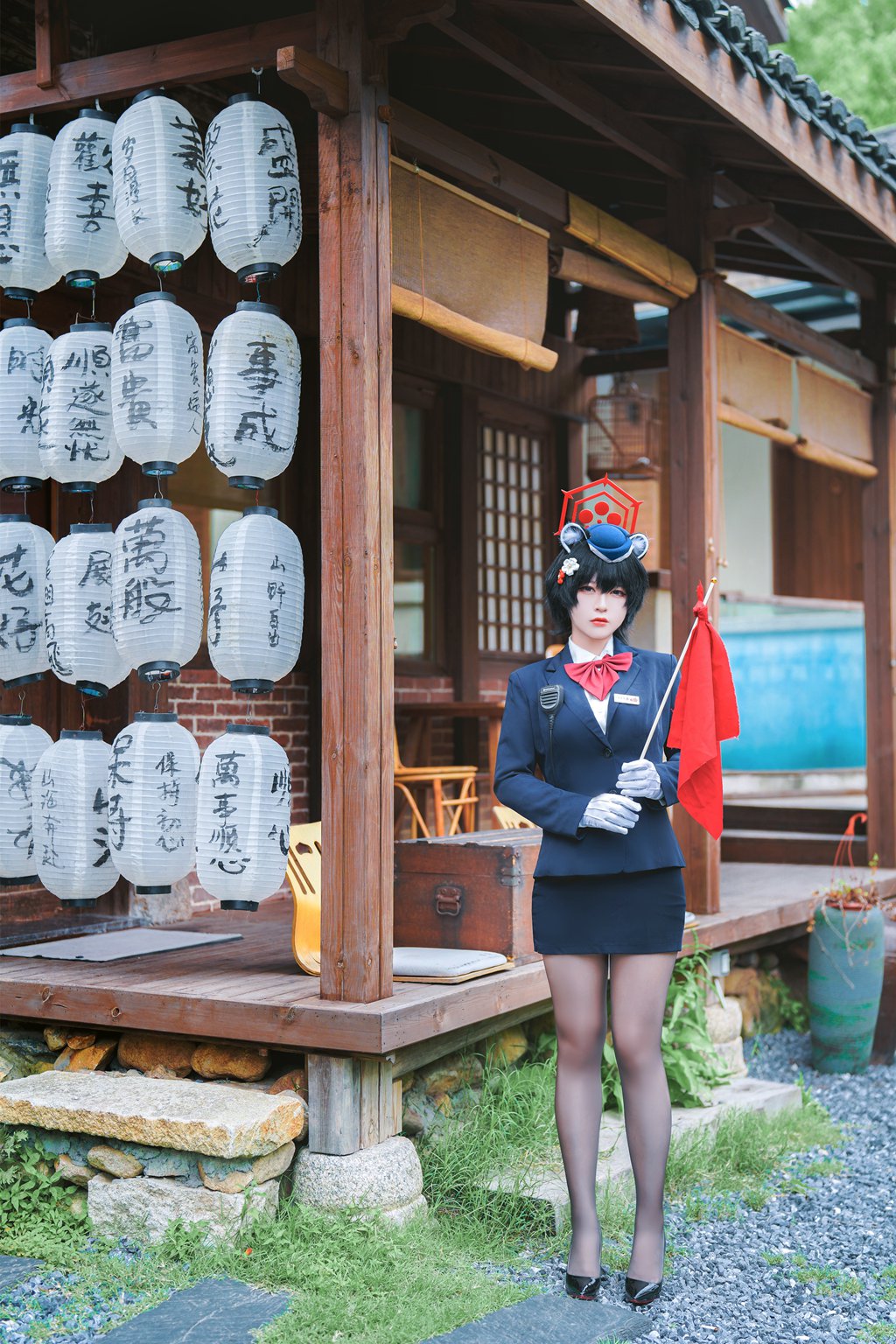 微博人气Coser@半半子  导游椿