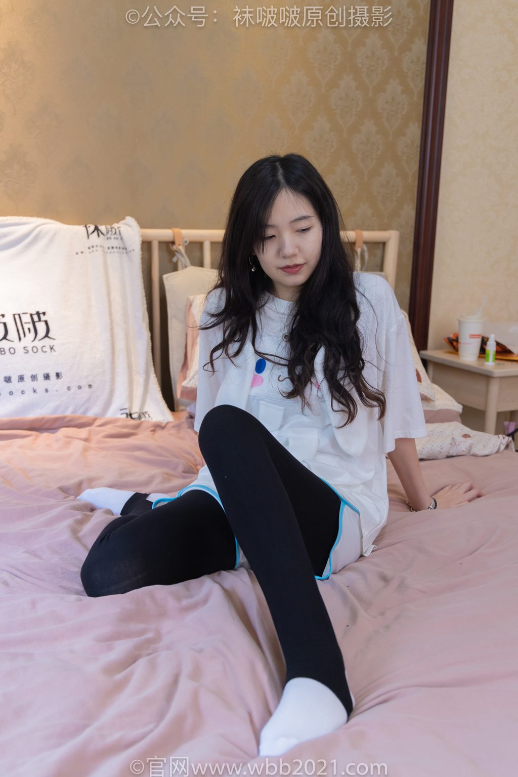 [BoBoSocks袜啵啵] NO.516 小甜豆-板鞋、厚黑色踩脚裤袜、白棉袜（叠穿）（花絮版）